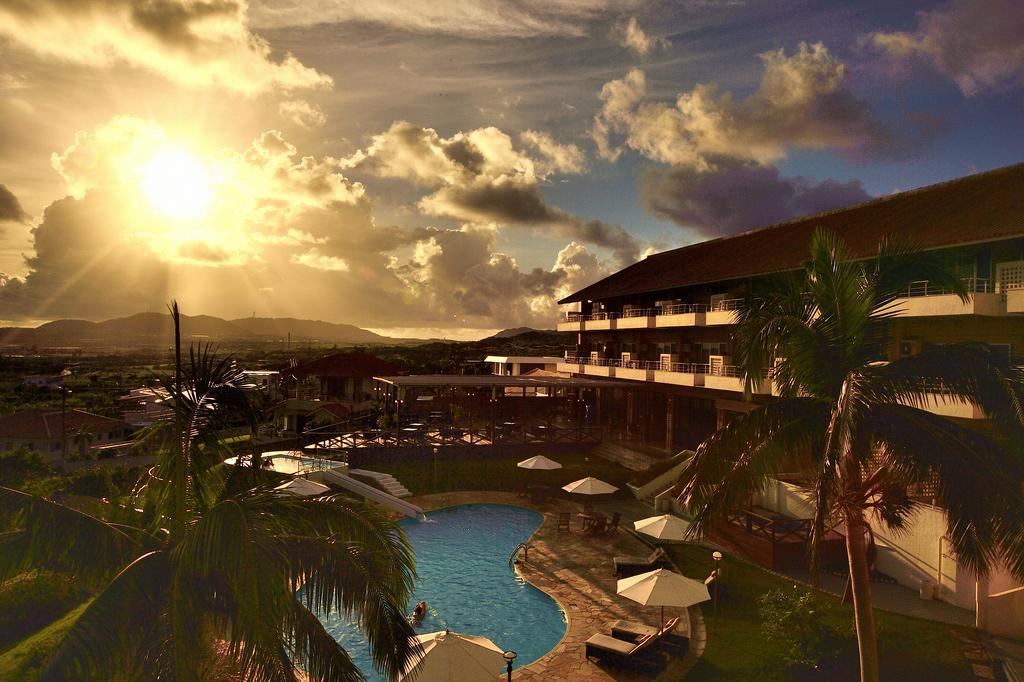 Hotel Exes Ishigaki Ishigaki  Esterno foto