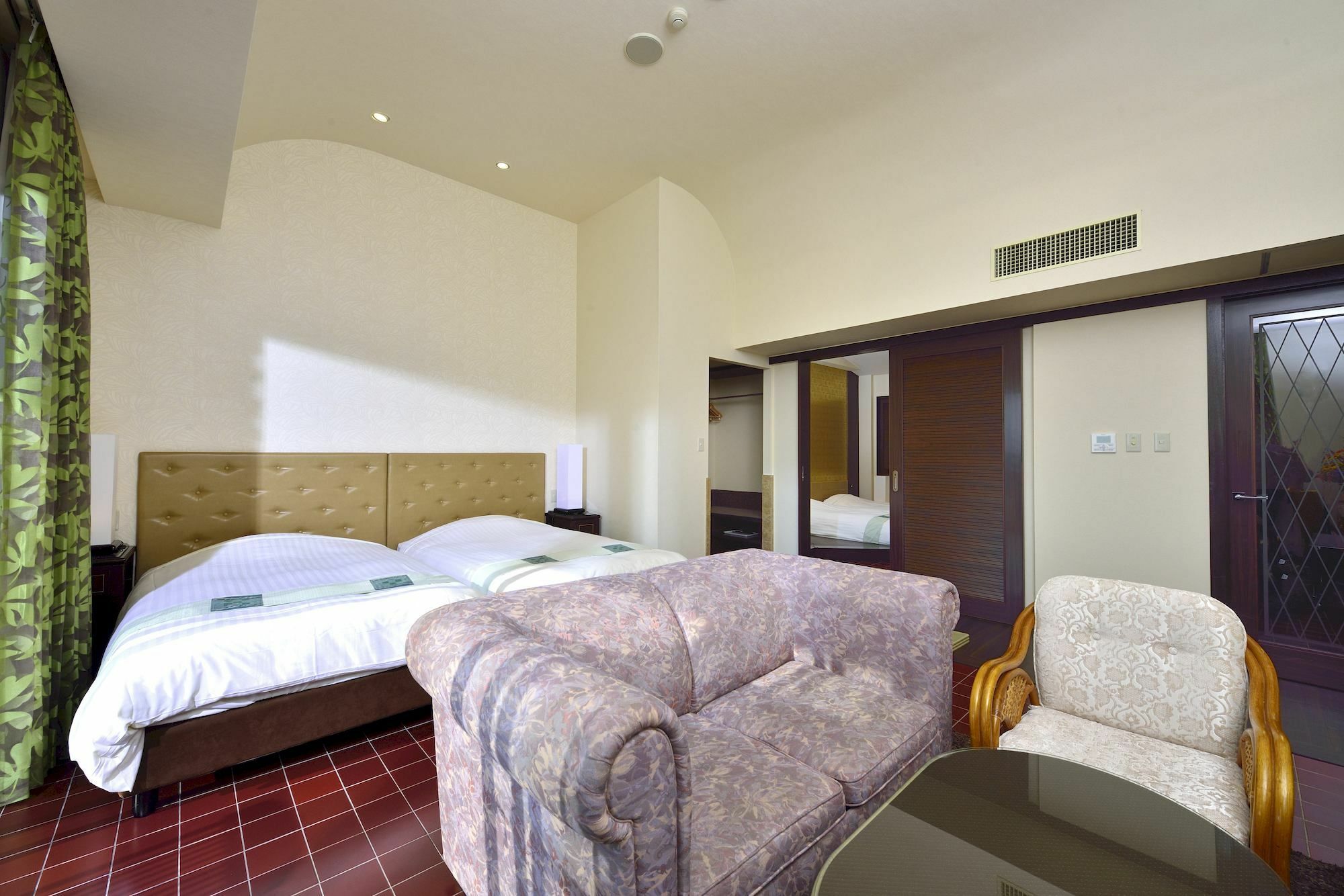 Hotel Exes Ishigaki Ishigaki  Esterno foto